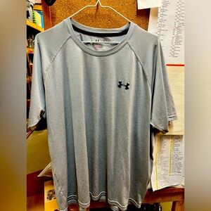 Men’s Under Armor Loose Fit Tee